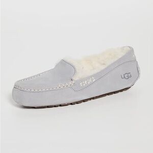 UGG Ansley NIB Light Gray Suede Moccasin with Plush Lining